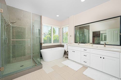32 Trinity, Irvine CA  92612-3271 exterior