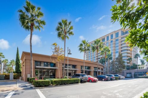 5082 Scholarship, Irvine CA  92612-5695 exterior