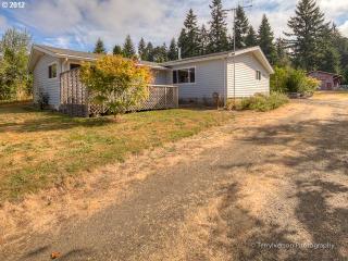 19680 Arletha Ct, Sandy, OR 97055-9206