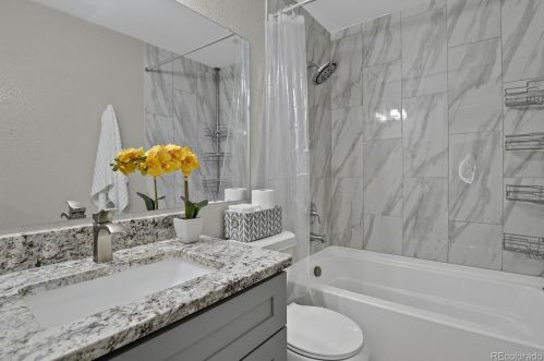 19475 Purdue Pl, Denver CO  80013-4523 exterior