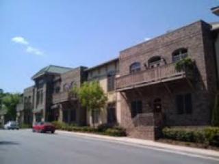 1844 Gordon Mnr, Atlanta, GA 30307-2319