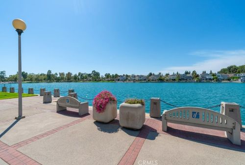9 Cherry, Irvine CA  92612-2313 exterior