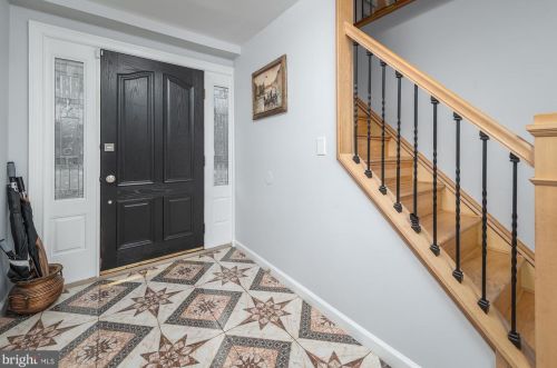 6325 Amherst Ave, Columbia, MD 21046-1058