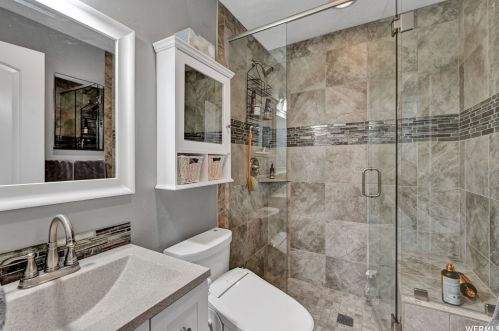 8862 1700, Sandy UT exterior