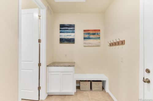 27939 Clifton Pl, Denver CO  80016 exterior