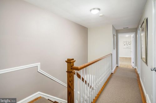 348 Kings Hwy, Tavistock NJ 08033-1205 exterior