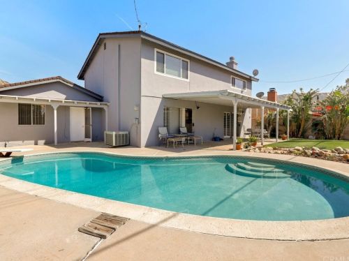 2057 Belhaven Ave, Simi Valley, CA 93063-3955