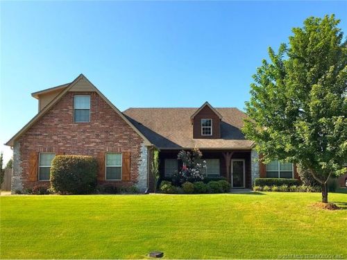 17900 121st St, Collinsville, OK 74021-6483