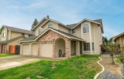 3528 Dry Creek Dr, Modesto, CA 95357-1524