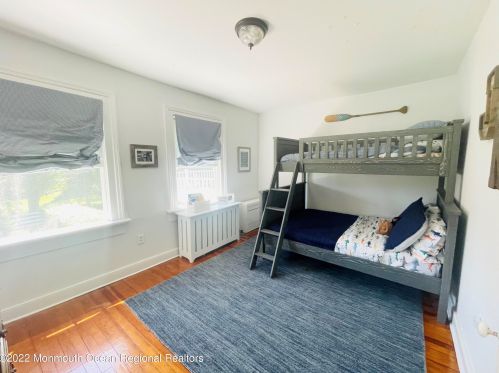 85 Swimming Riv Rd, Tinton Falls NJ 07724-2846 exterior