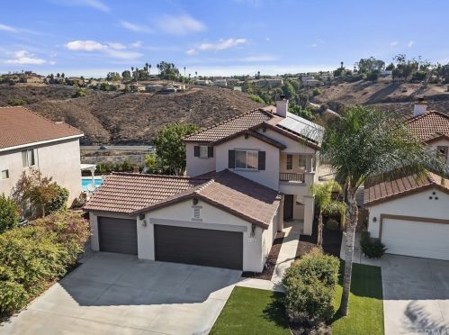 17488 Meadow Rock Dr, Riverside CA  92503-8702 exterior