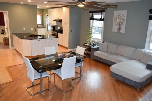 954 Mulberry St, Trenton NJ  08648-4524 exterior
