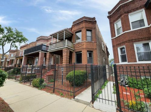 158 Leamington Ave, Chicago, IL 60644-3406