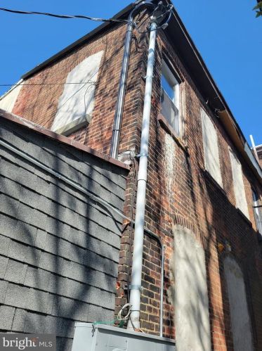 703 State St, Trenton NJ 08609-2008 exterior