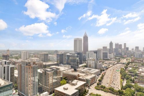 30 5th St, Atlanta GA  30308-1106 exterior