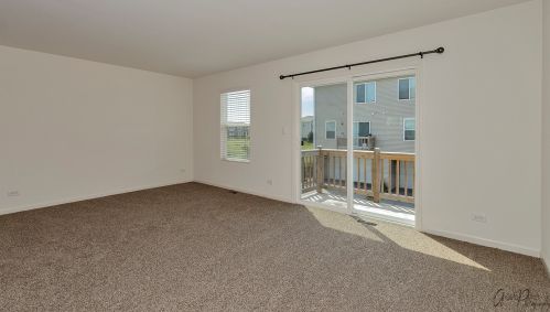 2454 Aurora Dr, Pingree Grove IL  60140-6403 exterior