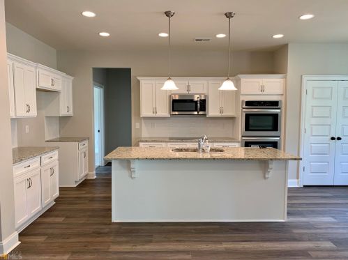 1801 River Shoals Dr, Conyers GA  30012-6633 exterior