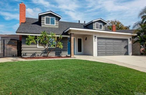 221 Renwick Rd, Glendora, CA 91740-5564