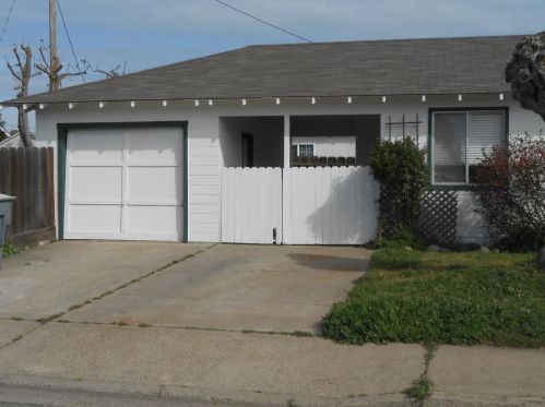 110 Maxwell Ave, Valley Home, CA 95361-2938