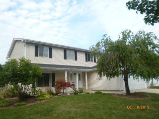 2536 Yellow Star St, Downers Grove, IL 60517-1710