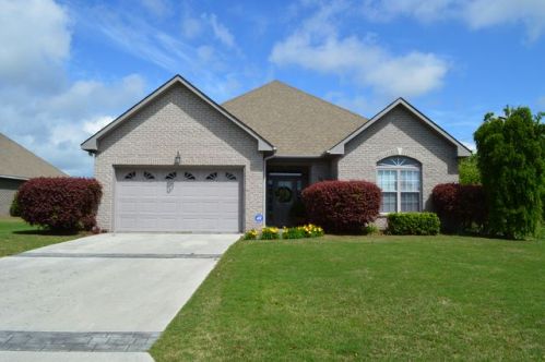 307 Castle Bay Dr, Hampstead NC  28443-2195 exterior