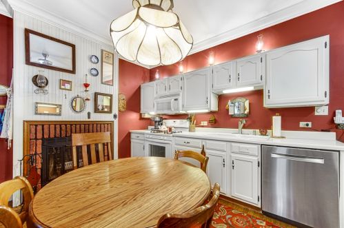 1945 Pine Rd, Homewood, IL 60430-1332