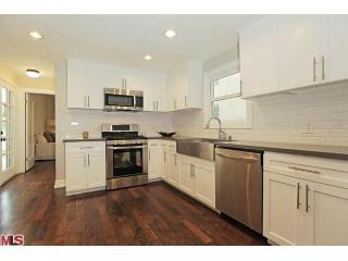 1026 Cloverdale Ave, Los Angeles CA  90019-6732 exterior