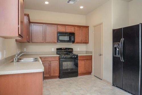 9914 Sterling Place Dr, Conroe TX  77303-2000 exterior