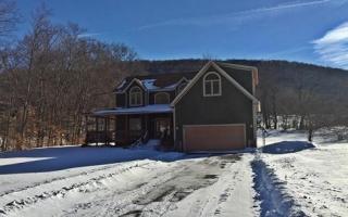 6 The Meadows Ln, Slatyfork WV  26291-9034 exterior