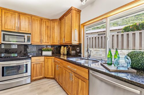 7247 Alakoko St, Honolulu HI  96825-2712 exterior