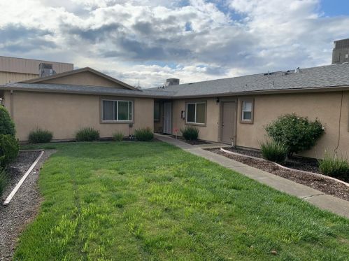 8019 Montgomery Ave, Stockton, CA 95209-2709