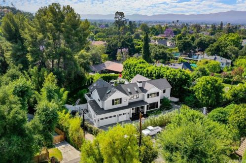 4627 Encino Ave, Van Nuys, CA 91316-3845