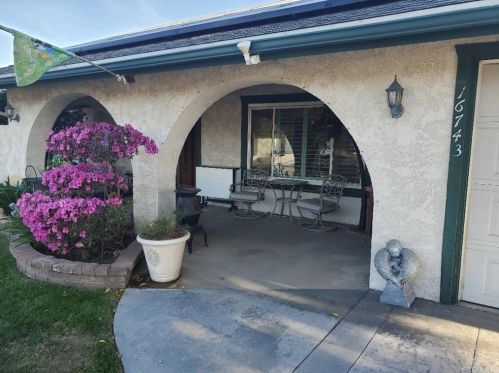 16743 Stallion Pl, Riverside CA  92504-5843 exterior