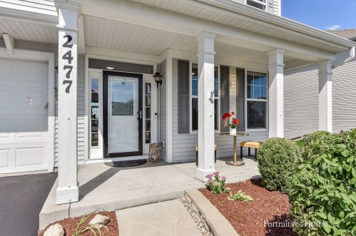 2477 River Hills Ln, Lemont IL  60490-5044 exterior