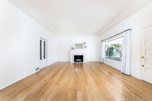 1547 El Miradero Ave, Glendale CA  91201-1203 exterior