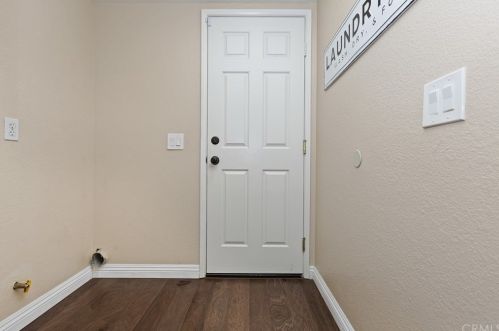 8587 Yarrow Ln, Riverside CA  92508-2971 exterior