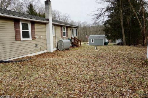 908 Willow Dr, Fredon, NJ 07860-4345