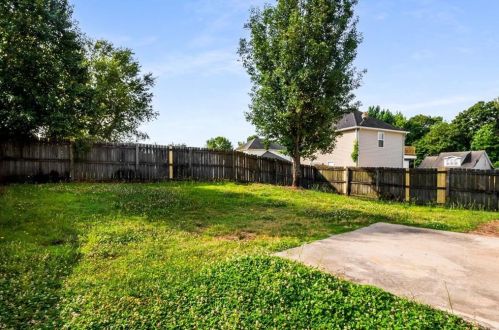 502 Kettletoft Ct, Stockbridge GA  30281-6485 exterior