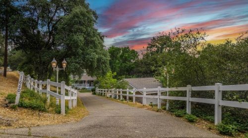 1660 Crockett Rd, Auburn, CA 95603-9488