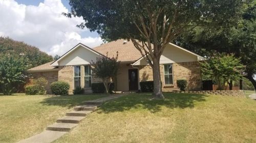 100 Crestwood Dr, Rockwall, TX 75087-3202