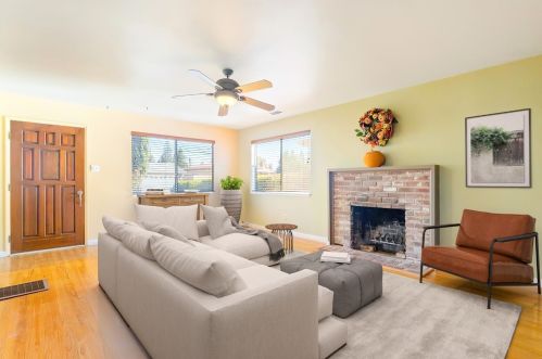 10509 Mills Acres Cir, Rancho Cordova, CA 95670-5514