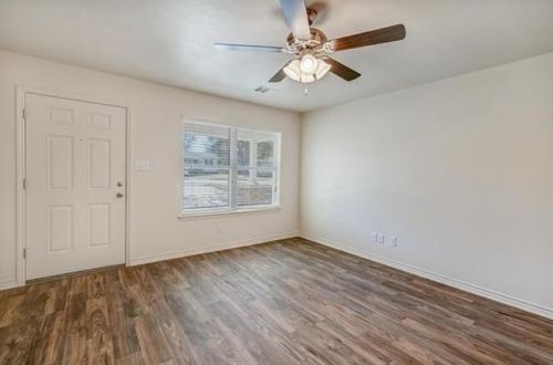 1101 Broadway Ave, Fort Worth TX  76104-1029 exterior