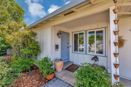 810 Via Del Castille, Morgan Hill, CA 95037-5833