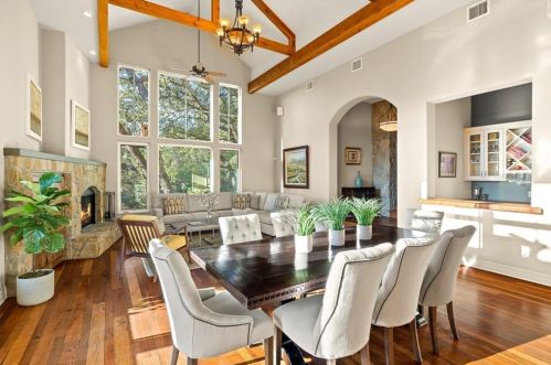 4008 Dry Creek Dr, Austin TX  78731-4825 exterior