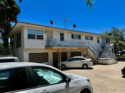 1011 Chevy Chase Dr, Glendale CA  91205-3002 exterior