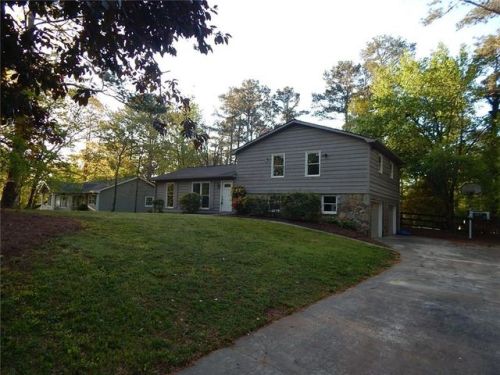 3492 Holliglen Dr, Marietta, GA 30062-1139