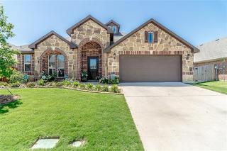 912 Longhorn Dr, Aubrey, TX 76227