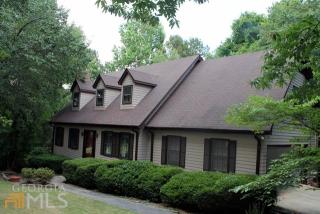 68 Foxdale Ct, Toccoa, GA 30577-8605