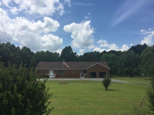 27378 Colosse Rd, Carrsville, VA 23315-4611