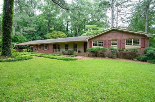 733 Hickory Dr, Marietta, GA 30064-3605